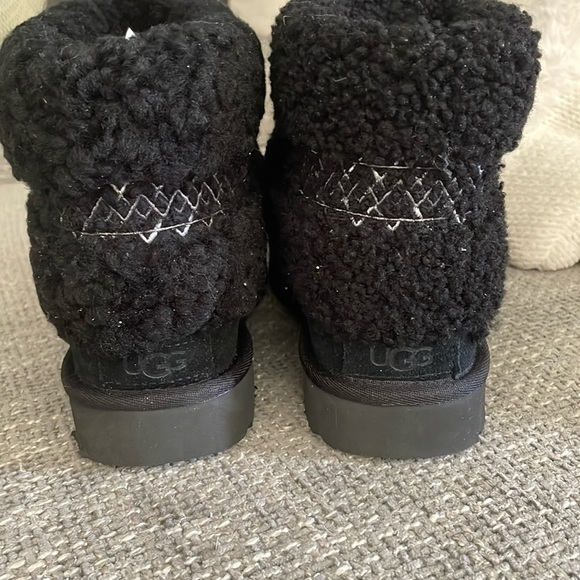 NWT UGG Mini Braided Boots! - Picture 6 of 11